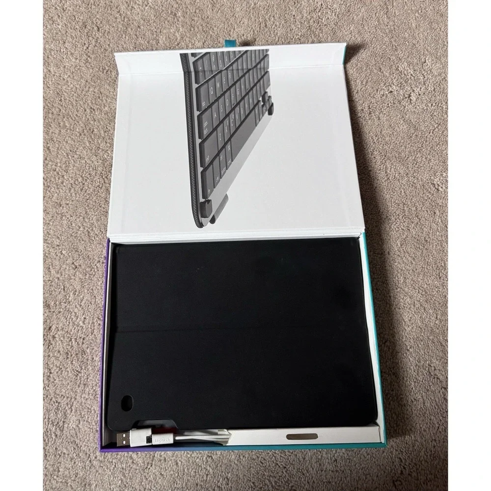 Logitech Type+ Folio Case, Integrated Keyboard for iPad Air‎ 2, 920-006912
